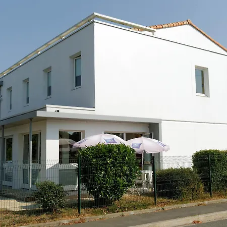 Ibis Budget Rochefort-3